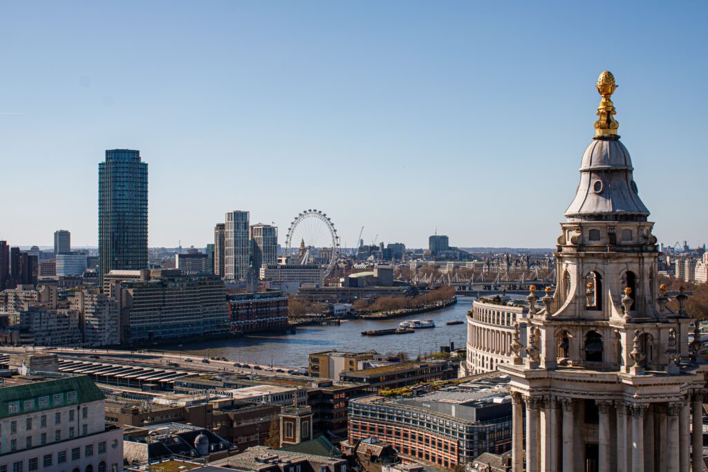 salary needed to live in london