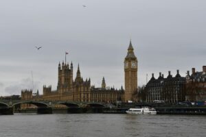 average salary in the UK