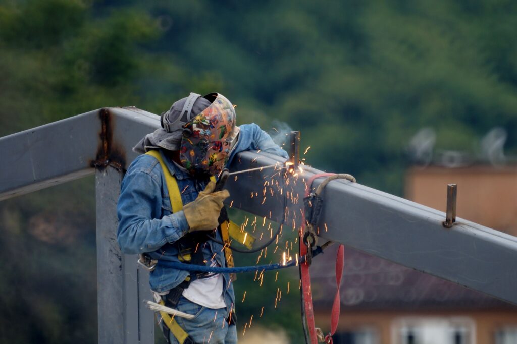 welder salary uk 
