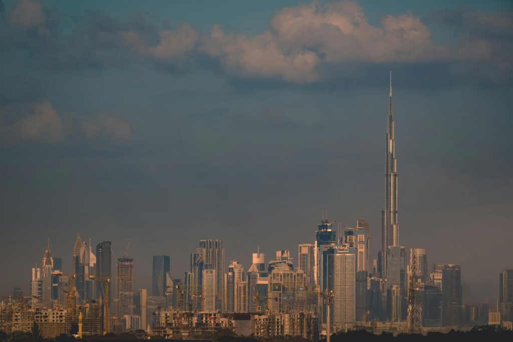 Average salary in the UAE – Dubai skyline